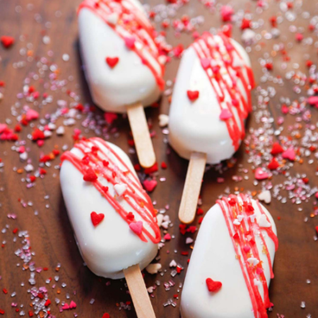 cakes pops on sticks for valentines gifts